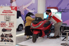 Honda PCX Motor Terlaris di Indonesia dengan Desain Elegan dan Fitur Canggih: Ini Harga Terbaru yang Menggoda