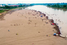 Pantai Bongen, Destinasi Wisata Unik di Muba yang Hanya Muncul Sekali Setahun