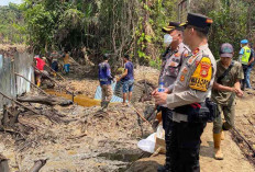 Pembongkaran Pipa Terkendala, Kapolres Muba Tutup Sumur Minyak Ilegal