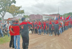 Ratusan Buruh Padati Lapangan Taman Segitiga Emas, Ini Tuntutannya