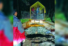 Baru Diperbaiki, Jalan Desa Lebung Itam Kembali Rusak dan Berlumpur