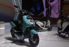 Pesona Honda EM1 e dan ICON e: Bintang Baru Motor Listrik di Panggung IMOS 2024