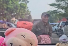Aksi Bajing Loncat di Pasar Induk Jakabaring Terekam Kamera Warganet, Polisi Buru Pelaku